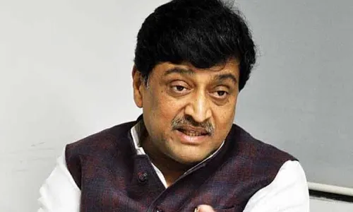 केंद्रातील भाजप सरकार हे बहुजन समाजाच्या मुळावर उठले आहे ; आरक्षणाच्या मुद्द्यावरून विरोधक आक्रमक केंद्रातील भाजप सरकार हे बहुजन समाजाच्या मुळावर उठले आहे ; आरक्षणाच्या मुद्द्यावरून विरोधक आक्रमक