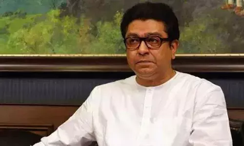 राज ठाकरेंविरोधात अटक वॉरंट जारी राज ठाकरेंविरोधात अटक वॉरंट जारी