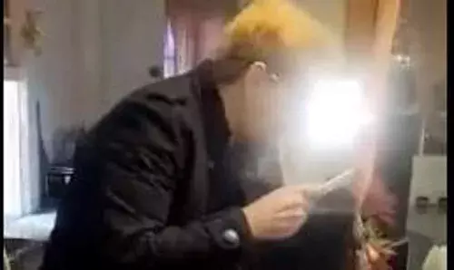 हेअर स्टाईलिस्ट Jawed Habibअडचणीत, महिलेच्या डोक्यावर थुंकणं पडलं महागात