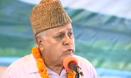 Fact Check: Article 370 रद्द केल्यानंतर फारूख अब्दुल्लांनी राम नामाचे भजन गायले का?