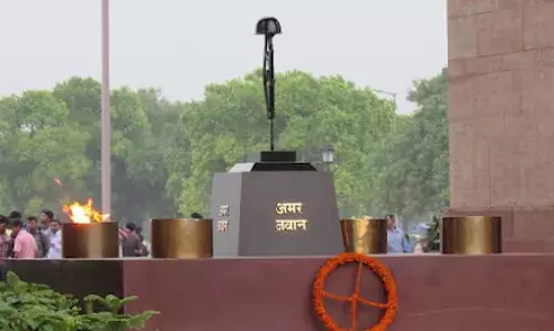 अमर जवान ज्योती विझणार? काय आहे सत्य? अमर जवान ज्योती विझणार? काय आहे सत्य?