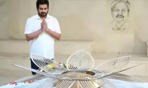 Goa Election : मनोहर पर्रीकर यांच्या मुलाची भाजपला सोडचिठ्ठी, पणजीमधून अपक्ष लढणार Goa Election : मनोहर पर्रीकर यांच्या मुलाची भाजपला सोडचिठ्ठी, पणजीमधून अपक्ष लढणार