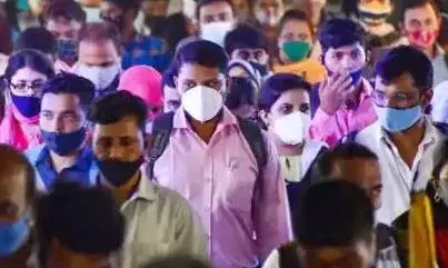 तिसऱ्या लाटेत मुंबईतील एकूण पेशंटपैकी 89 टक्के लोकांना Omicronची बाधा तिसऱ्या लाटेत मुंबईतील एकूण पेशंटपैकी 89 टक्के लोकांना Omicronची बाधा