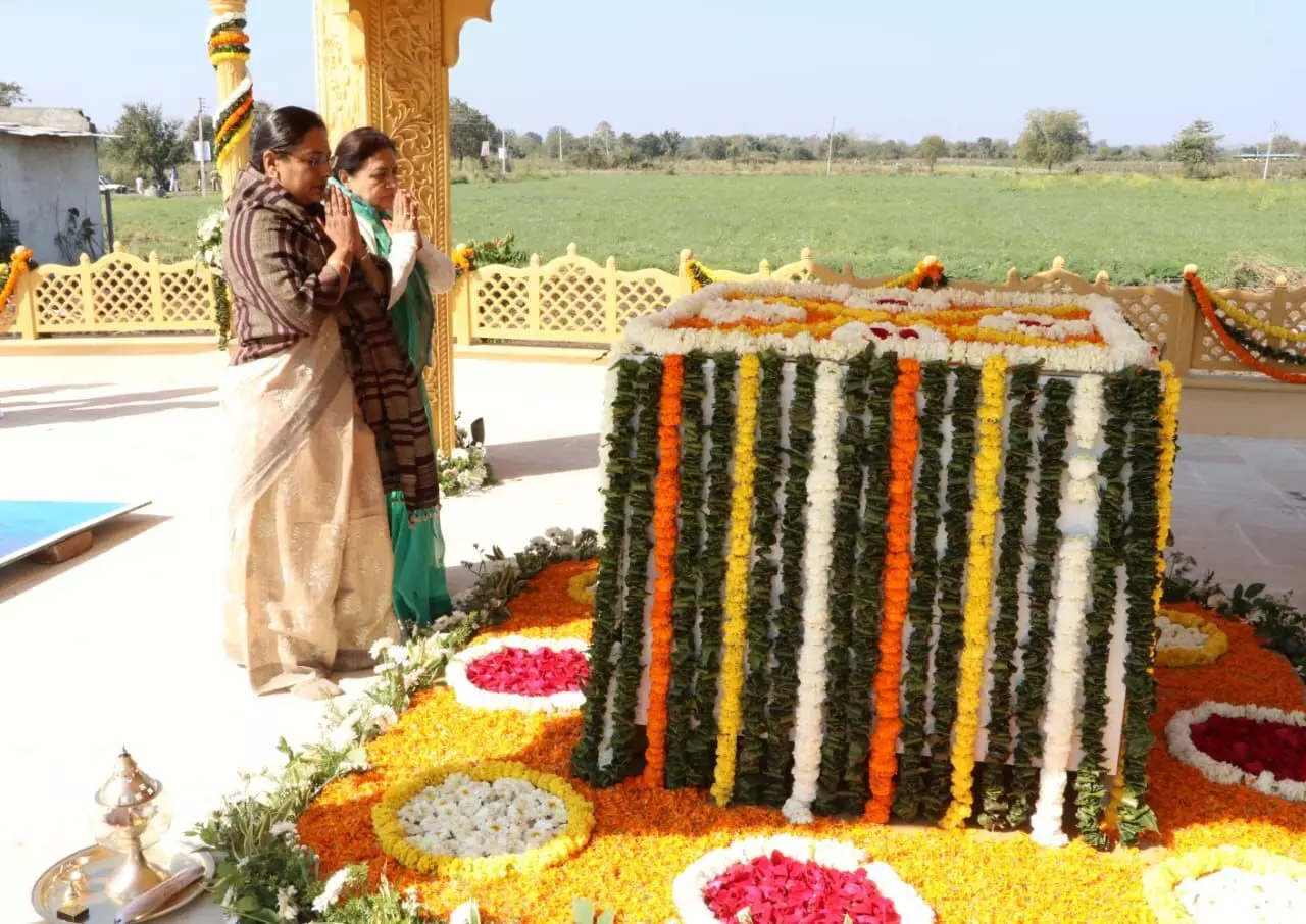 लोकनेते माजी आमदार स्व. भैय्यासाहेब ठाकूर यांच्या जयंतीनिमित्त विविध कार्यक्रम