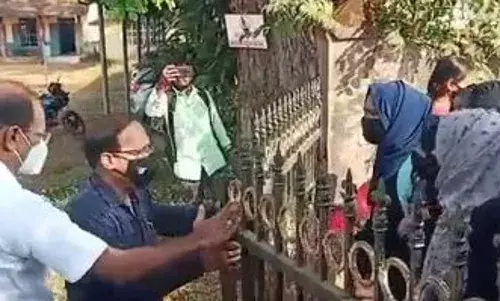 हिजाब परिधान करणाऱ्या मुस्लिम विद्यार्थिनींना कॉलेजमध्ये बंदी, धार्मिक स्वातंत्र्याचा मुद्दा ऐरणीवर