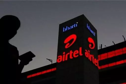 #AirtelDown  : Jio पाठोपाठ Airtel डाऊन,  सोशल मीडियावर मीम्सचा धुरळा