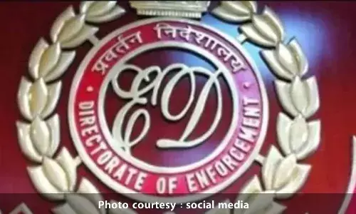 महाराष्ट्रात ED पुन्हा सक्रीय, दाऊदशी संबंधित प्रकरणी धाडसत्र महाराष्ट्रात ED पुन्हा सक्रीय, दाऊदशी संबंधित प्रकरणी धाडसत्र
