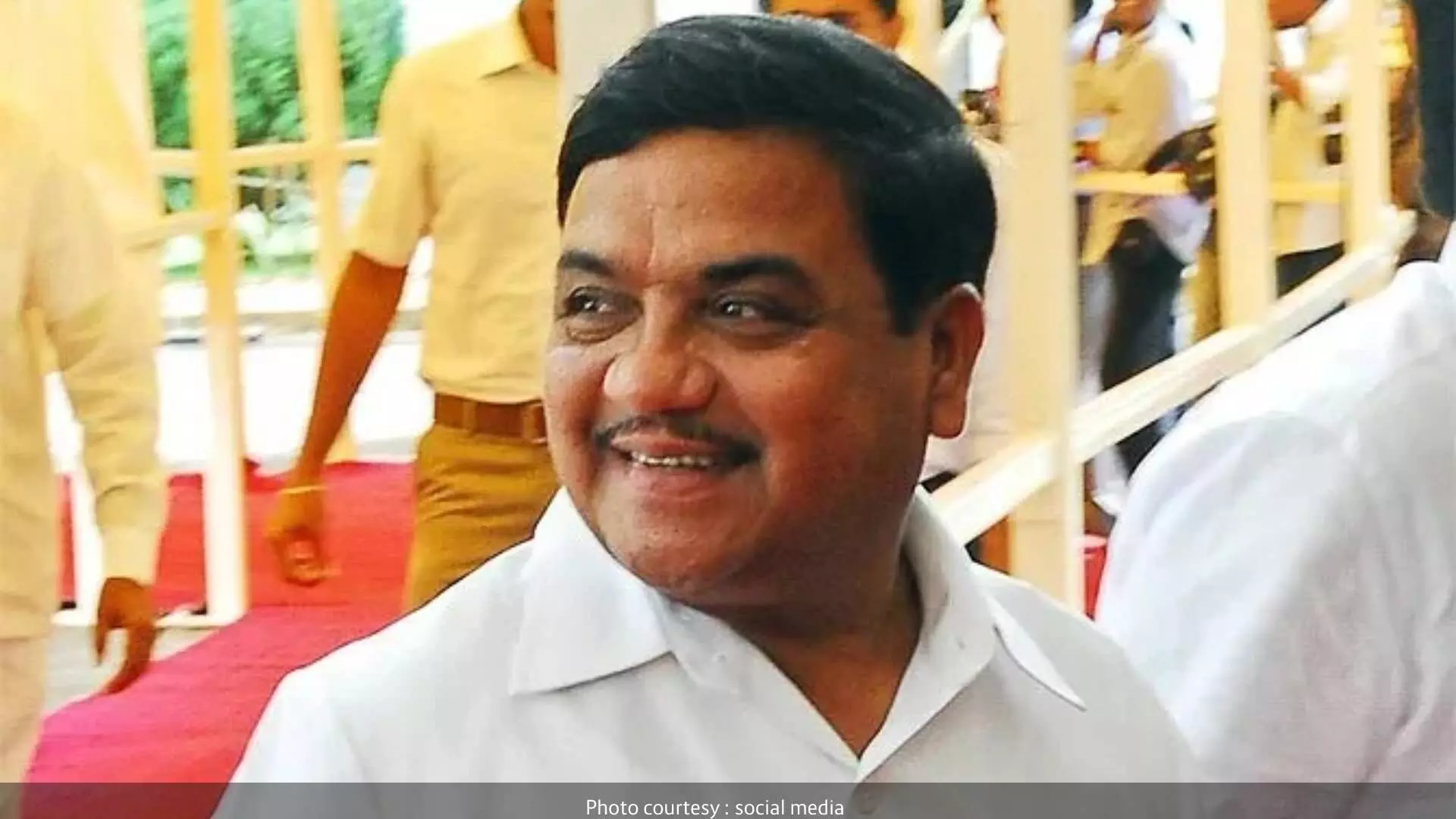 नक्षलवादाचे उत्तर  मंत्रालयाच्या सहाही (एक ते सहा) मजल्‍यात शोधावे लागेल : आर. आर. पाटील