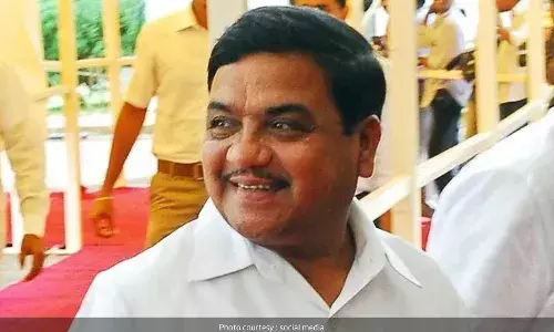 नक्षलवादाचे उत्तर मंत्रालयाच्या सहाही (एक ते सहा) मजल्यात शोधावे लागेल : आर. आर. पाटील नक्षलवादाचे उत्तर मंत्रालयाच्या सहाही (एक ते सहा) मजल्यात शोधावे लागेल : आर. आर. पाटील