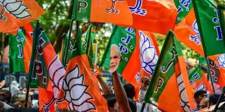 कर नाही तर डर कशाला? , भाजपचा नवाब मलिक यांना टोला