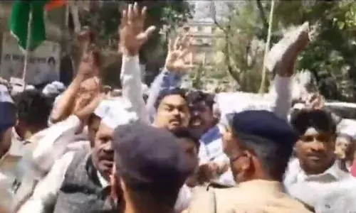 नवाब मलिकांवरील कारवाई विरोधात राष्ट्रवादी आक्रमक