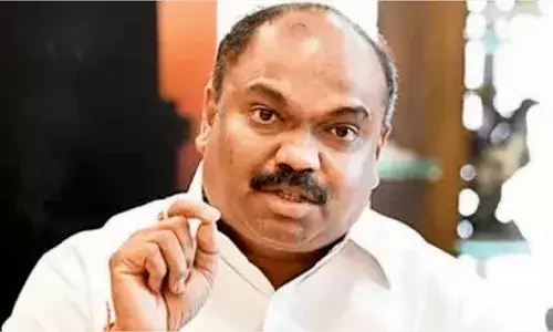 बडतर्फ एसटी कर्मचाऱ्यांना कामावर परत घेणार....अनिल परब यांचे आश्वासन बडतर्फ एसटी कर्मचाऱ्यांना कामावर परत घेणार....अनिल परब यांचे आश्वासन