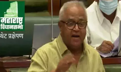 राष्ट्रवादीची कोंडी, कायदा-सुव्यवस्थेवरुन सर्वपक्षीय आमदारांचा हल्ला राष्ट्रवादीची कोंडी, कायदा-सुव्यवस्थेवरुन सर्वपक्षीय आमदारांचा हल्ला