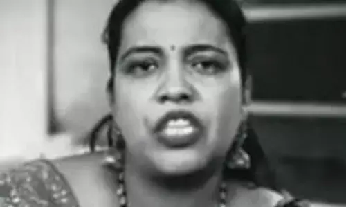 Womans Day : कर्जाचा डोंगर असताना घेतलेल्या एका निर्णयाने बनवलं यशस्वी उद्योगिनी..