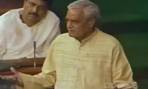 गाजलेली भाषणं : अटलबिहारी वाजपेयी यांचे संसदेतील आक्रमक भाषण गाजलेली भाषणं : अटलबिहारी वाजपेयी यांचे संसदेतील आक्रमक भाषण