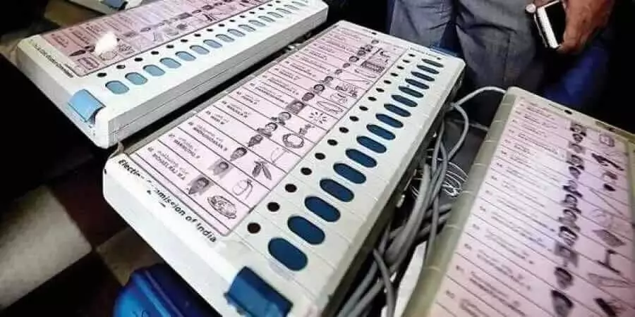 स्थानिक स्वराज्य संस्थांच्या निवडणुका बॅलेट पेपरवर होणार?