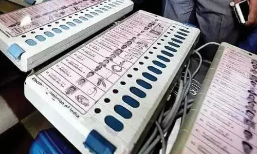 स्थानिक स्वराज्य संस्थांच्या निवडणुका बॅलेट पेपरवर होणार? स्थानिक स्वराज्य संस्थांच्या निवडणुका बॅलेट पेपरवर होणार?