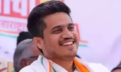 मुंबई महाराष्ट्रातील संस्था पळवण्याचे कारस्थान कोणासाठी : रोहित पवार मुंबई महाराष्ट्रातील संस्था पळवण्याचे कारस्थान कोणासाठी : रोहित पवार