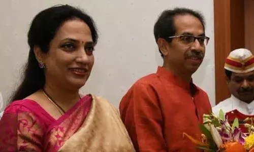 मुख्यमंत्री उद्धव ठाकरे यांच्या मेव्हण्याची संपत्ती EDने केली जप्त मुख्यमंत्री उद्धव ठाकरे यांच्या मेव्हण्याची संपत्ती EDने केली जप्त