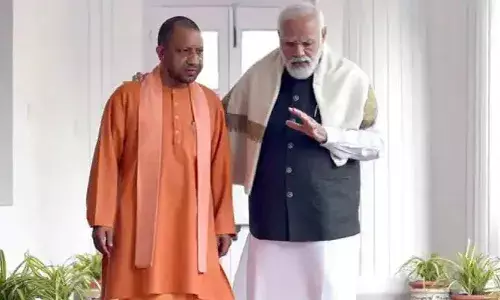 UP cabinet : 34 खात्यांना एकच मंत्री मुख्यमंत्री योगी UP cabinet : 34 खात्यांना एकच मंत्री मुख्यमंत्री योगी