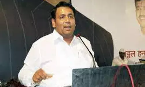 पडळकर - खोतांचा त्या पैशात वाटा आहे का? याचा तपास यंत्रणेने करावा - महेश तपासे पडळकर - खोतांचा त्या पैशात वाटा आहे का? याचा तपास यंत्रणेने करावा - महेश तपासे