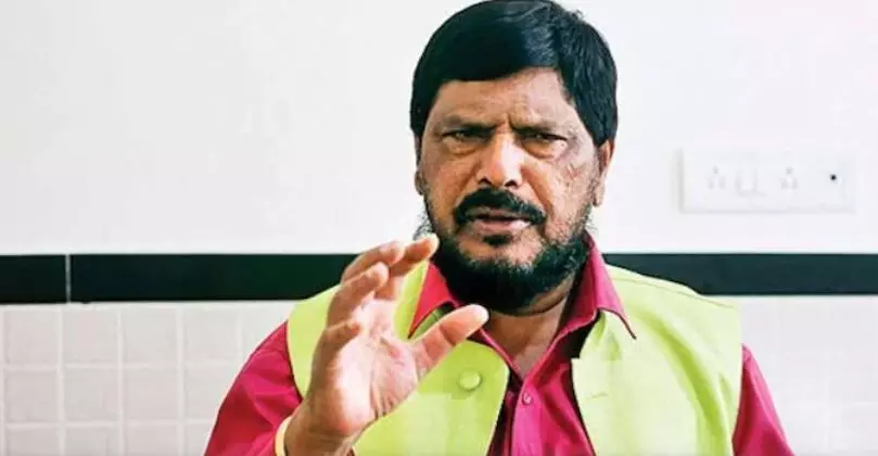 मशिदीवर आहेत भोंगे कुणी करू नयेत सोंगे – रामदास आठवले