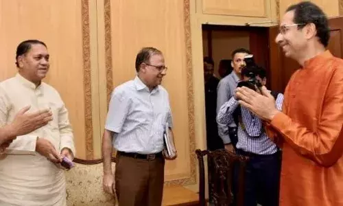 मुख्यमंत्री आणि संजय राऊत यांच्याविरोधातील तक्रारीची चौकशी होणार- गृहमंत्री मुख्यमंत्री आणि संजय राऊत यांच्याविरोधातील तक्रारीची चौकशी होणार- गृहमंत्री
