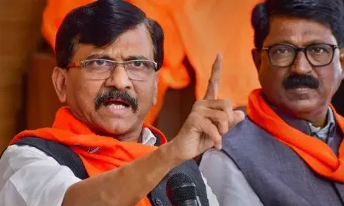 किरीट सोमय्या जास्त बोलले तर तोंडात कागद घालेन- संजय राऊत किरीट सोमय्या जास्त बोलले तर तोंडात कागद घालेन- संजय राऊत