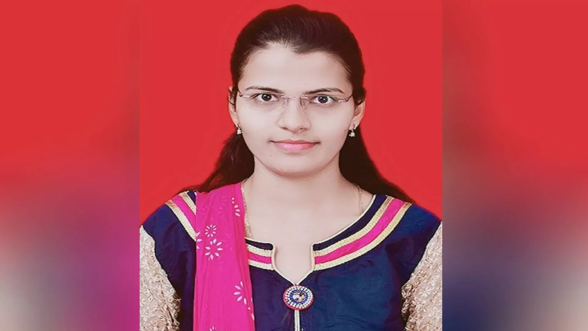 गवंडी काम करणाऱ्या मजुराची लेक झाली अधिकारी गवंडी काम करणाऱ्या मजुराची लेक झाली अधिकारी