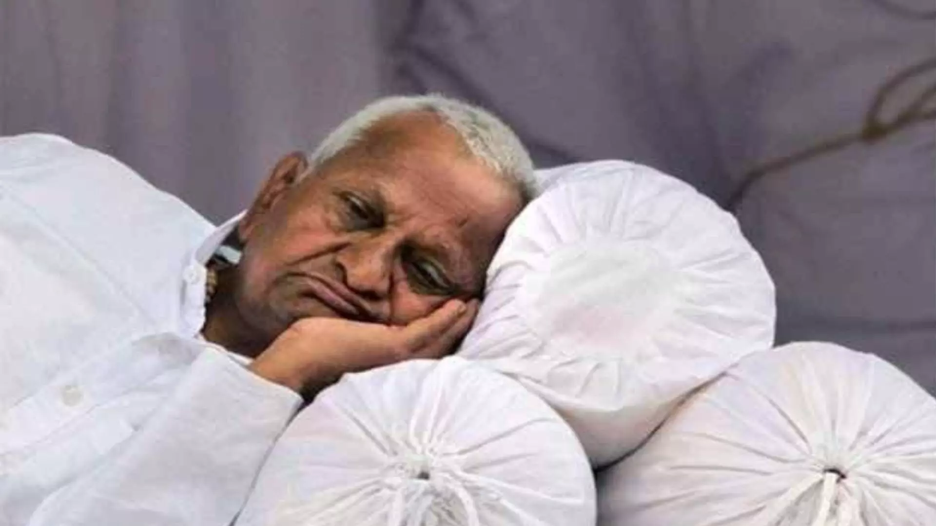 आता  अण्णा हजारे विरोधाताच आंदोलनाची हाक: 1 जूनला ढोल बजाव, अण्णा हजारे जगावो आंदोलन