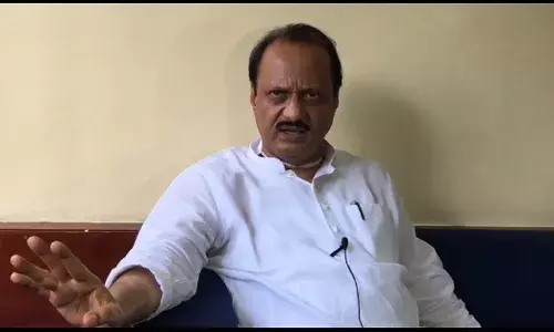 अजित पवार : तुम्ही दाखवायचं बंद केलं तर हे बोलणारे बंद होतील अजित पवार : तुम्ही दाखवायचं बंद केलं तर हे बोलणारे बंद होतील