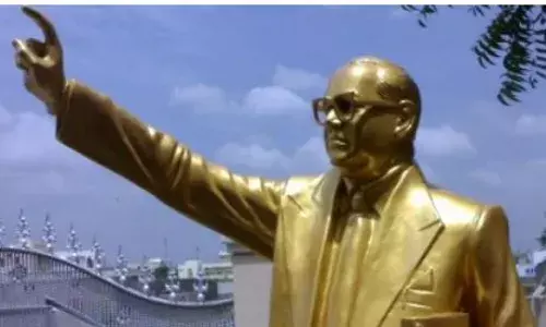 डॉ.बाबासाहेब आंबेडकरांचा जगातील पहिला पुतळा उभारणारे भाई माधवराव बागल डॉ.बाबासाहेब आंबेडकरांचा जगातील पहिला पुतळा उभारणारे भाई माधवराव बागल