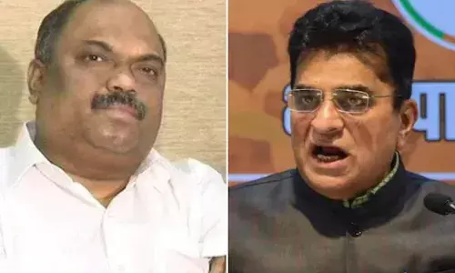 अनिल परबांचा सोमय्यांना इशारा, बुध्दिबळात कोण कसा डाव खेळतं हे डावाच्या अंती कळत अनिल परबांचा सोमय्यांना इशारा, बुध्दिबळात कोण कसा डाव खेळतं हे डावाच्या अंती कळत