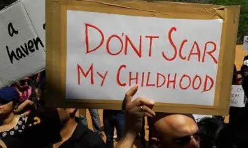 पॉक्सो कायदयाचे शिक्षण सक्तीचे केले पाहिजे का?