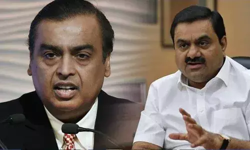 विश्लेषण : अदानी- अंबानींच्या पलीकडे.... विश्लेषण : अदानी- अंबानींच्या पलीकडे....