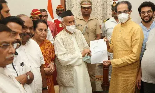 मुख्यमंत्र्यांच्या राजीनाम्यावर राष्ट्रवादी काँग्रेसची पहिली प्रतिक्रिया मुख्यमंत्र्यांच्या राजीनाम्यावर राष्ट्रवादी काँग्रेसची पहिली प्रतिक्रिया