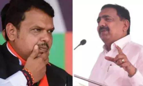 विधानसभेत जयंत पाटील देवेंद्र फडणवीस भिडले विधानसभेत जयंत पाटील देवेंद्र फडणवीस भिडले