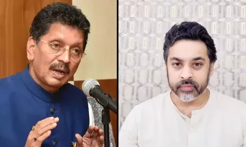 शिंदे गटातील नेता आणि केंद्रीय मंत्र्यांचा मुलगा वाद पेटला शिंदे गटातील नेता आणि केंद्रीय मंत्र्यांचा मुलगा वाद पेटला