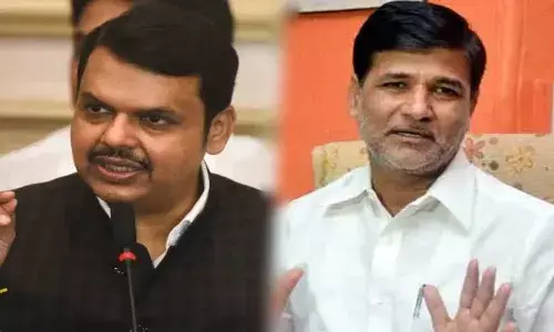 राजकारणात गिफ्ट नाही सरप्राईज गिफ्ट मिळतं राजकारणात गिफ्ट नाही सरप्राईज गिफ्ट मिळतं