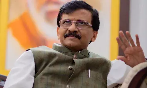 मुख्यमंत्र्यांच्या दौऱ्यावर टीका नको – संजय राऊत मुख्यमंत्र्यांच्या दौऱ्यावर टीका नको – संजय राऊत