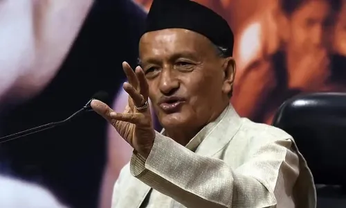 या काळ्या टोपीखालचा मेंदू कुणाचा? सुनील सांगळे या काळ्या टोपीखालचा मेंदू कुणाचा? सुनील सांगळे