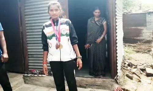 प्रतिकुल परीस्थितीत  ग्रामीण भागातील मंजीलीची आंतराष्ट्रीय स्पर्धेत निवड