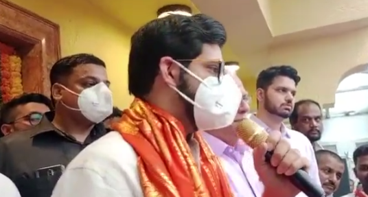 Aditya Thackeray : खरा मुख्यमंत्री कोण आहे ते समजतच नाही