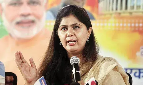 म्हणून मी माझे वजन वाढवले, पंकजा मुंडे यांचा इशारा कुणाला?