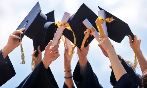 स्वातंत्र्याचा अमृत महोत्सव : शिक्षण क्षेत्रात परिवर्तनाची गरज आहे का? स्वातंत्र्याचा अमृत महोत्सव : शिक्षण क्षेत्रात परिवर्तनाची गरज आहे का?