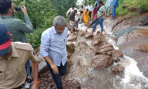 पालघरमधील ती घटना आणि आरोग्यव्यवस्थेची ऐशीतैशी… पालघरमधील ती घटना आणि आरोग्यव्यवस्थेची ऐशीतैशी…