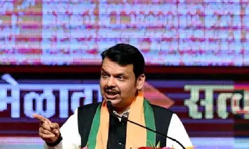 शिंदे-फडणवीस यांचे दिल्ली दौरे कशासाठी? अखेर फडणवीस यांनी केला खुलासा शिंदे-फडणवीस यांचे दिल्ली दौरे कशासाठी? अखेर फडणवीस यांनी केला खुलासा