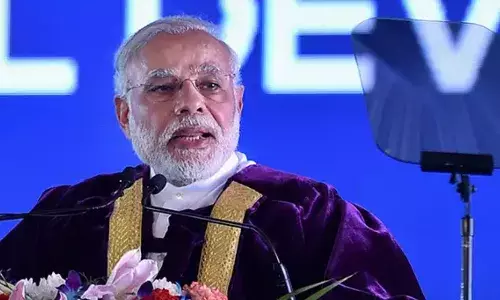 मोदींनी केलं टेलिप्रॉम्पटर शिवाय भाषण..! : डॉ. संग्राम पाटील मोदींनी केलं टेलिप्रॉम्पटर शिवाय भाषण..! : डॉ. संग्राम पाटील