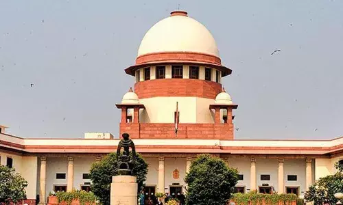 शिंदे विरुद्ध ठाकरे संघर्ष, शिंदे गटाची सुप्रीम कोर्टात नवी याचिका शिंदे विरुद्ध ठाकरे संघर्ष, शिंदे गटाची सुप्रीम कोर्टात नवी याचिका