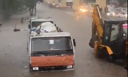 #punerains : पुण्यात २ तासात कोसळलेल्या पावसाने हाहाकार